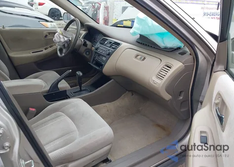 1999 Honda Accord Lx z USA, uszkodzony, nr VIN 1HGCG5646XA147476